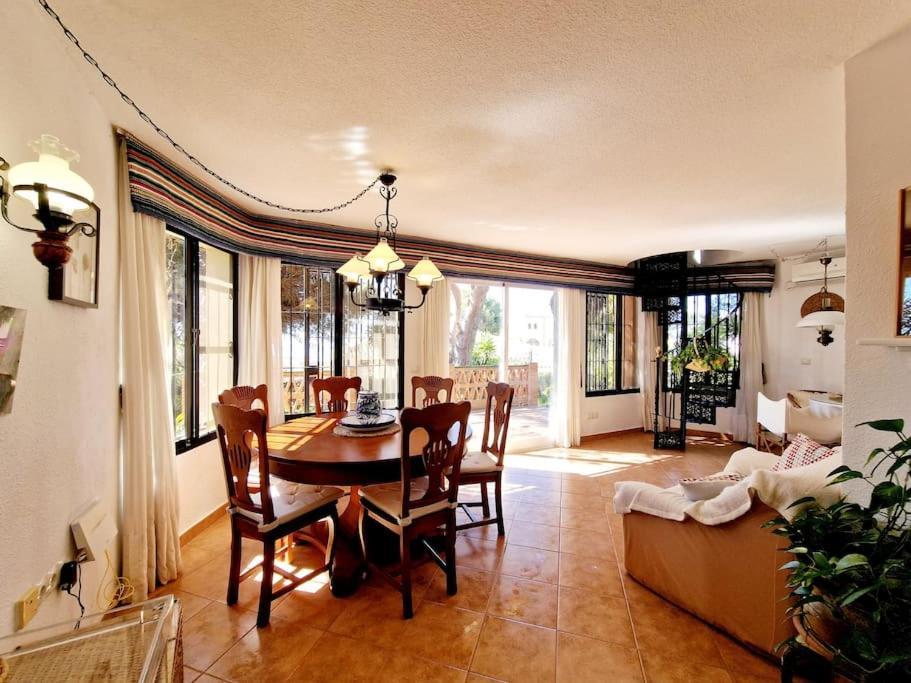 Villa Torrenueva Málaga Exteriör bild
